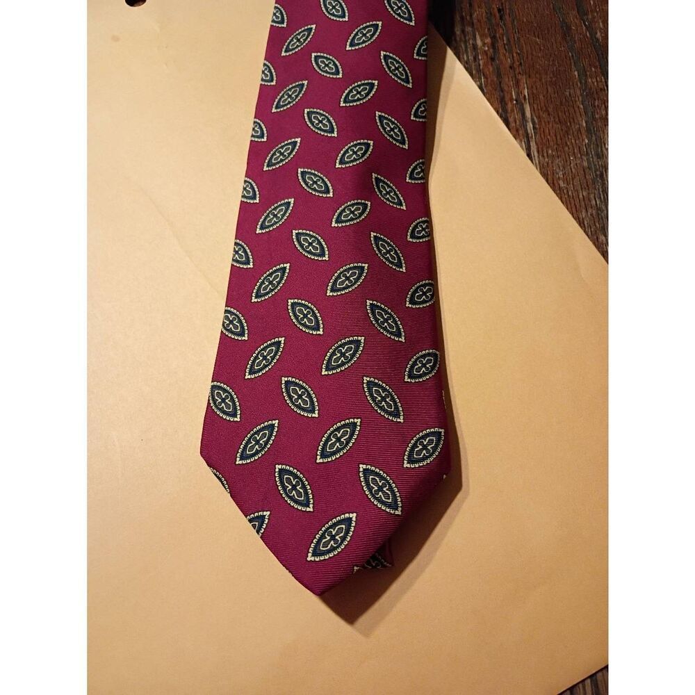 Evan Picone Silk Mens Necktie Red Gold Made in the USA Tie